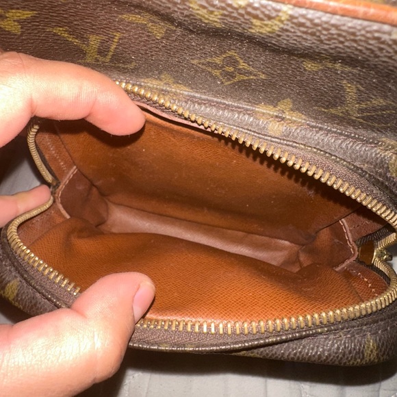 AUTHENTIC VINTAGE LOUIS VUITTON CROSSBODY - Picture 3 of 12